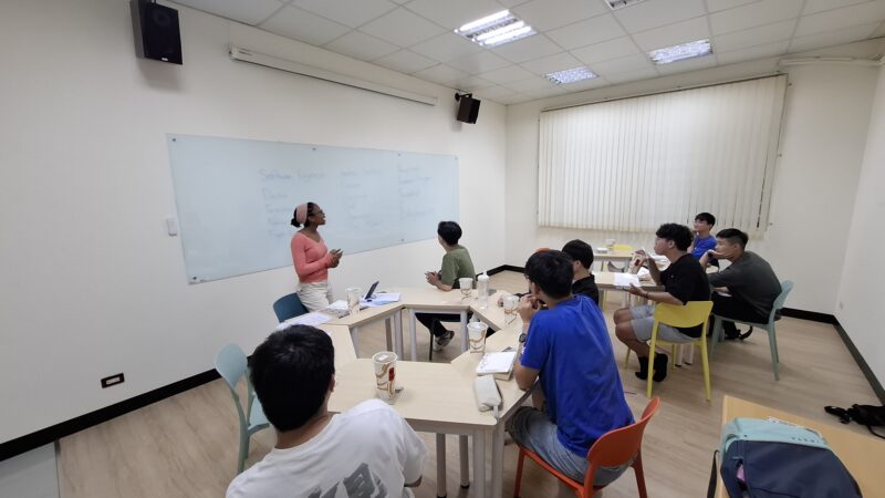 113-2 英文口說加強班 (6)